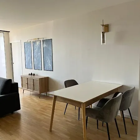 Superbe Avec Balcon - 3 Ch / 8 P Apartment Paris