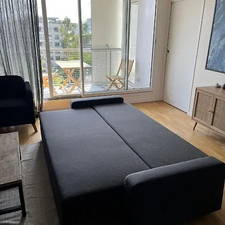 Apartment Superbe Avec Balcon - 3 Ch / 8 P *