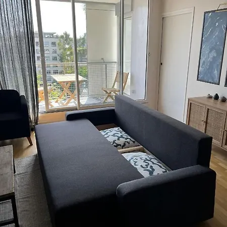 Apartment Superbe Avec Balcon - 3 Ch / 8 P