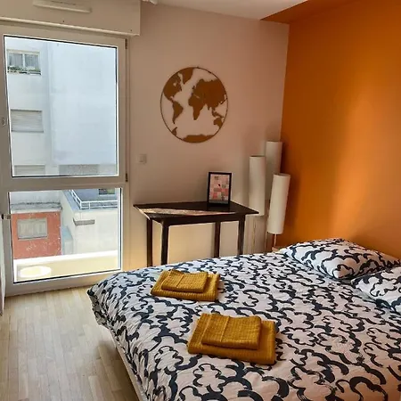 Superbe Avec Balcon - 3 Ch / 8 P Apartment